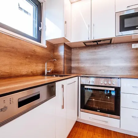 Apartment Isabela Prague With Front *