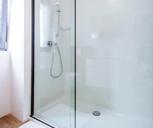 Apartment Isabela Prague With Front