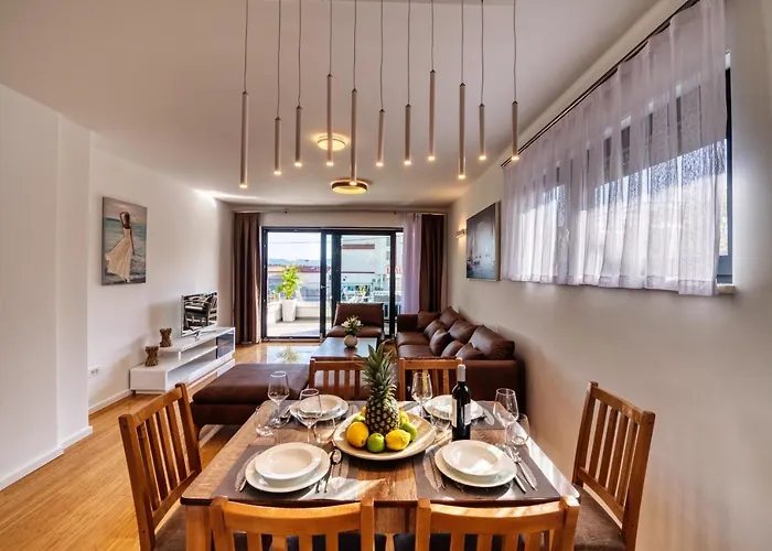 Apartment Isabela Prague With Front