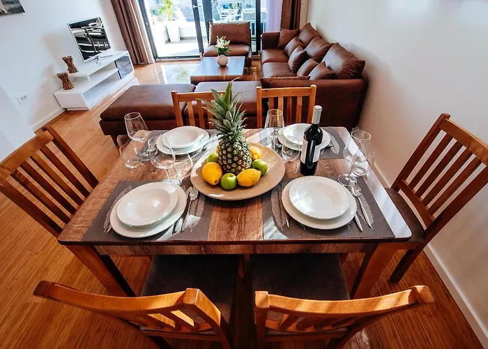 Apartment Isabela Prague With Front Zadar