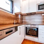 Apartment Isabela Prague With Front *
