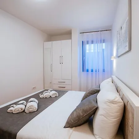 Appartement Isabela Prague With Front *
