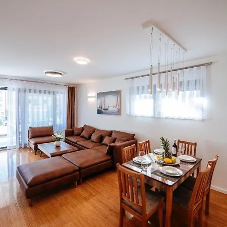 Isabela Prague With Front Apartment Zadar